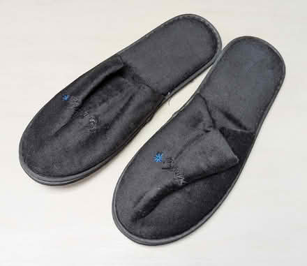 Photo of free New hotel slippers Large (Islington N1) #1