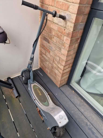 Photo of free Razor electric scooter (Lower sydenham) #1
