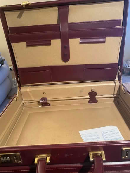 Photo of free Briefcase (Winchmore Hill N21) #2
