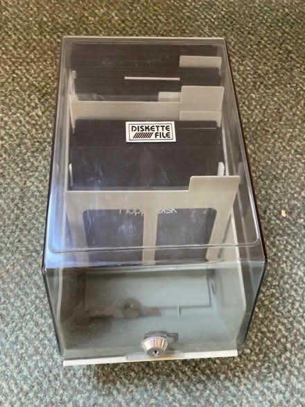 Photo of free Computer 5.25" floppy disks and box (Lower Penwortham PR1) #2