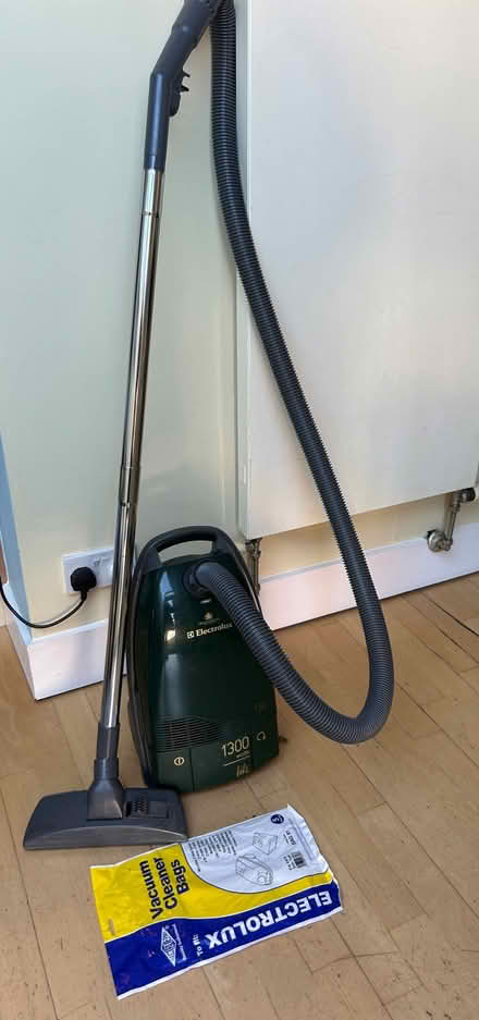 Photo of free Vacuum cleaner (Goldenacre EH5) #1