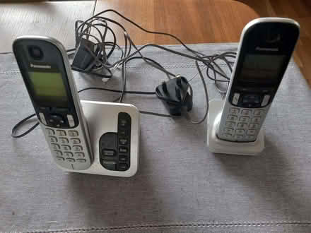 Photo of free Panasonic phone with two handsets (Mold CH7) #2
