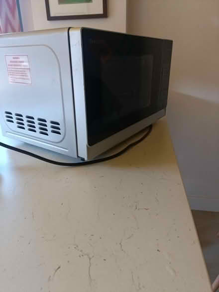 Photo of free Microwave (S1 city centre) #2