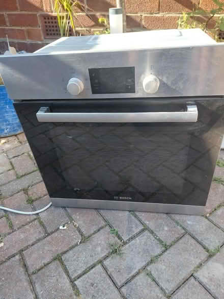 Photo of free Bosch oven (Horsforth LS18) #1