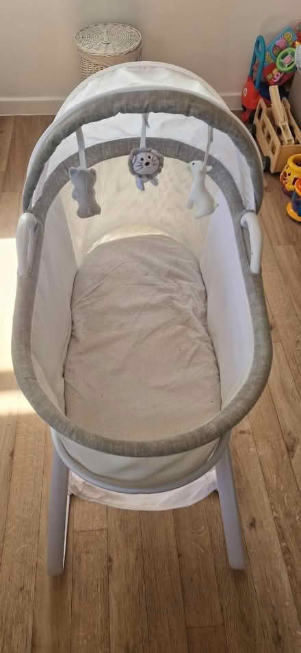 Photo of free Bassinet (Welwyn Garden City) #2