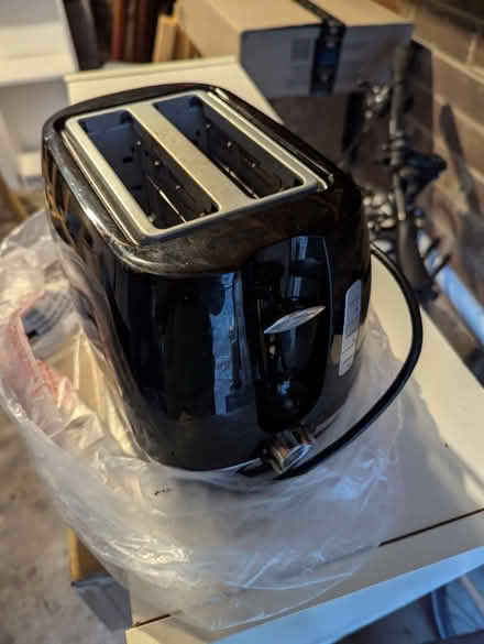 Photo of free toaster (ashfield 2131) #1