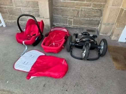 Photo of free Mothercare baby buggy and car seat (Merchiston EH11) #2