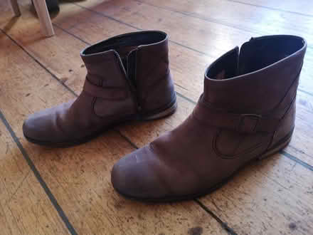 Photo of free Men's boots, size 9 (Joppa EH15) #1
