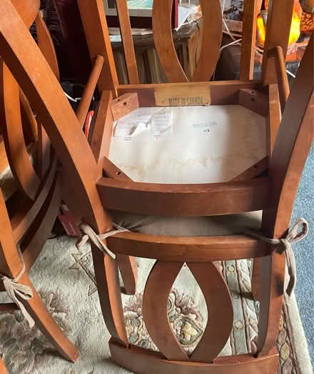 Photo of free Solid round table & 4 chairs (Stanley Park, Kitchener) #1