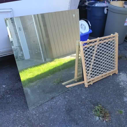 Photo of free Mirror and Baby Gate (Craig Henry Area (Woodroffe)) #1