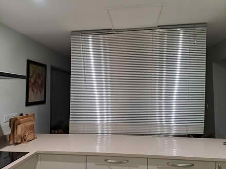 Photo of free Sliver coloured Venetion blind (Worthing road) #1