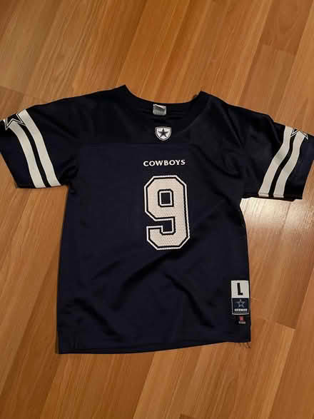 Photo of free Kids L Tony Romo Jersey (Bowmanville (Damen & Foster)) #1