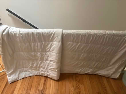 Photo of free Twin comforter bedding (Capitol Hill) #1