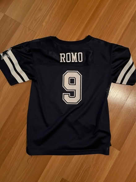 Photo of free Kids L Tony Romo Jersey (Bowmanville (Damen & Foster)) #2