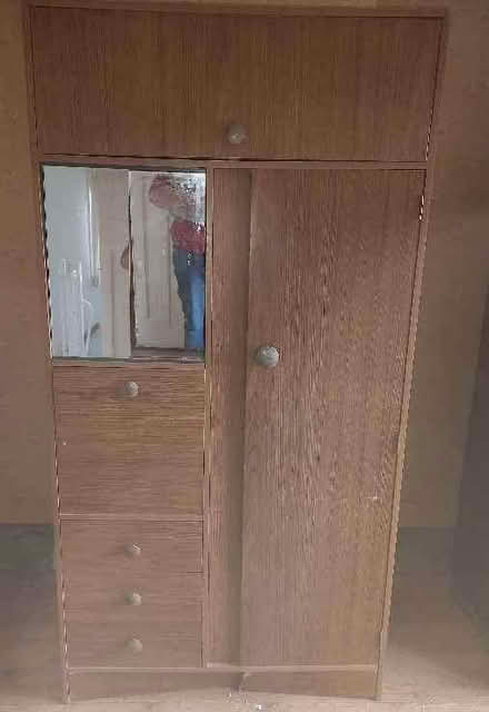 Photo of free 1 wardrobe & floor-standing storage unit (Boothgate DE56) #1