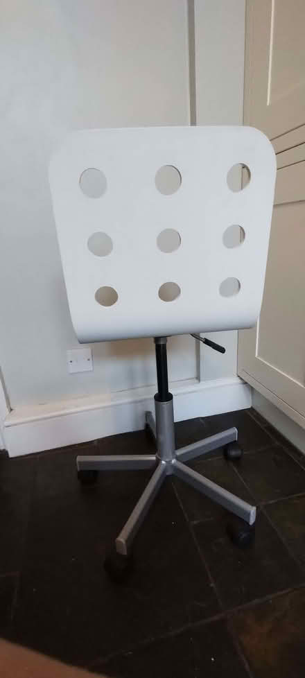 Photo of free Ikea Jules desk chair for a child (Central Watford WD17) #2
