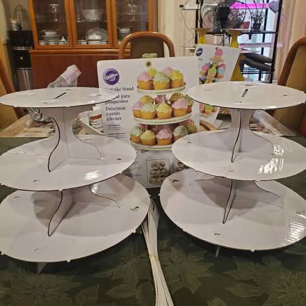 Photo of free Cupcake Stands (Stormville) #3