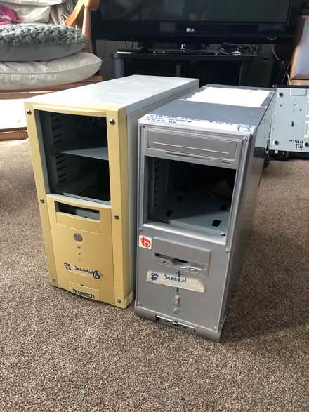 Photo of free 2 x desktop PCs (EN4 East Barnet) #1