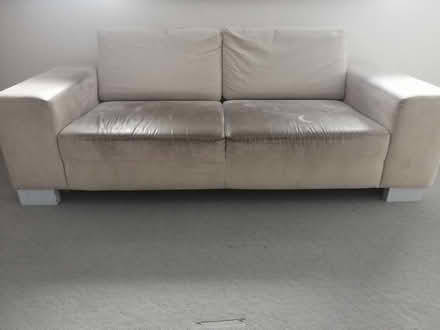Photo of free Sofa (welling - DA16) #1