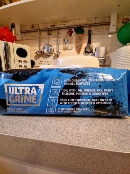 Photo of free Pack of 100 XXL cloth grime wipes (Epping CM16) #2