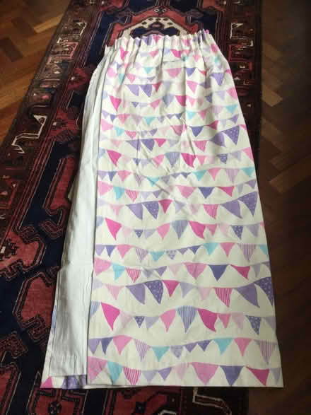 Photo of free 1 curtain with pink flag design (Datchet SL3) #1