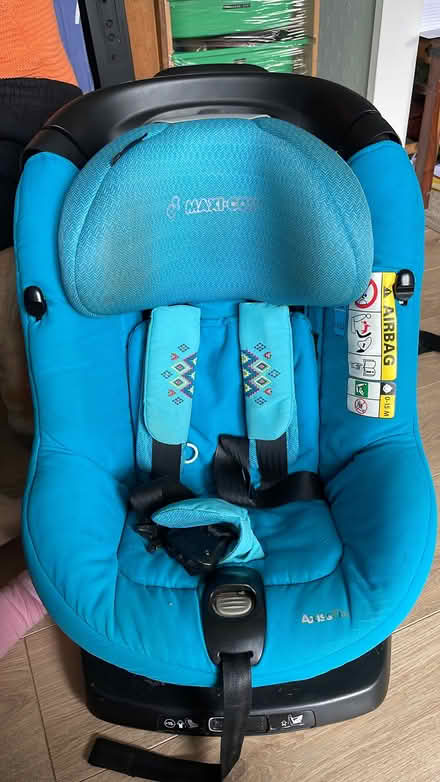 Photo of free Maxi cosi isofix car seat (Heysham LA3) #1