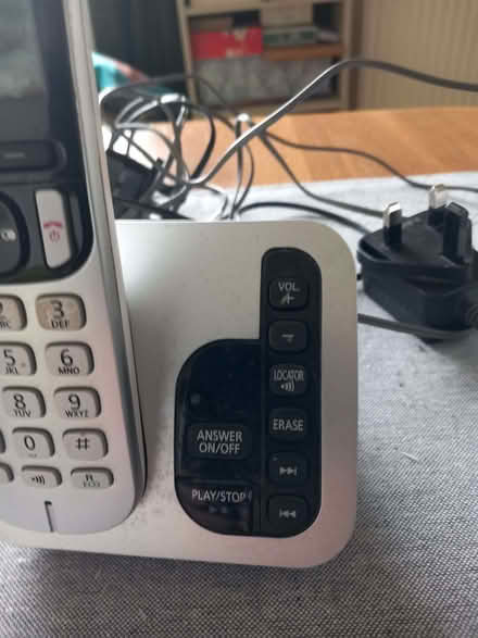 Photo of free Panasonic phone with two handsets (Mold CH7) #3