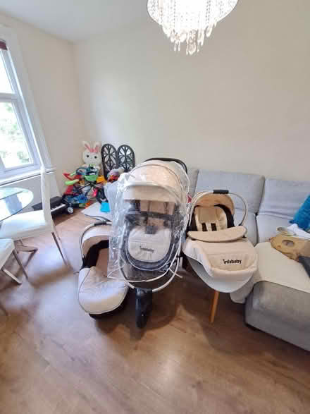 Photo of free Baby pram (Harrow and Wealdstone) #1