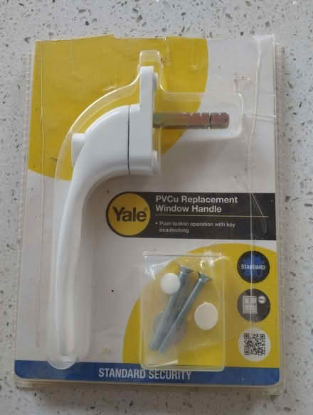 Photo of free PVC replacement window handle (Newport Pagnell MK16) #1