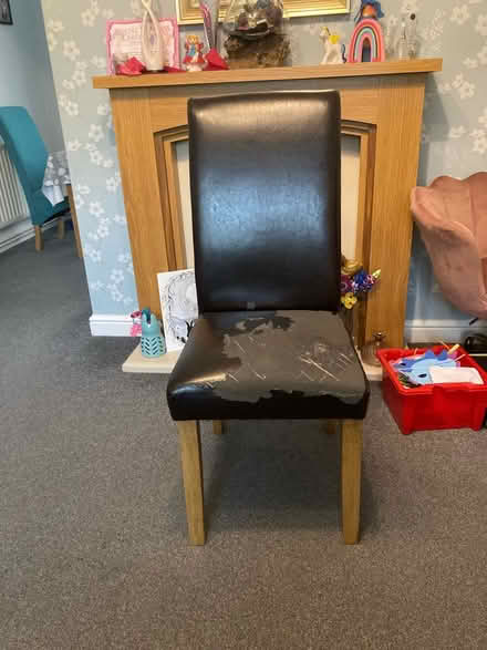Photo of free Dining room chairs (DY2) #1