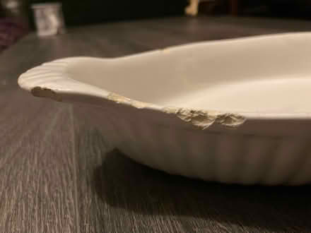 Photo of free Serving Dish (RG28 7AE) #2