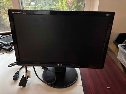 Photo of free 18" LG Monitor (VGA only) (Oswestry SY11) #1
