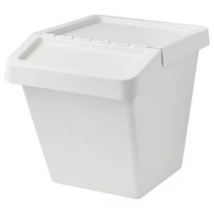 Photo of free Recycling Bin with Lid White (Holmer Green HP15) #2