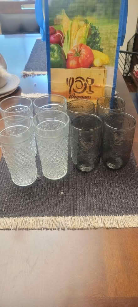 Photo of free 2 sets of 4 glasses (Tonawanda) #1