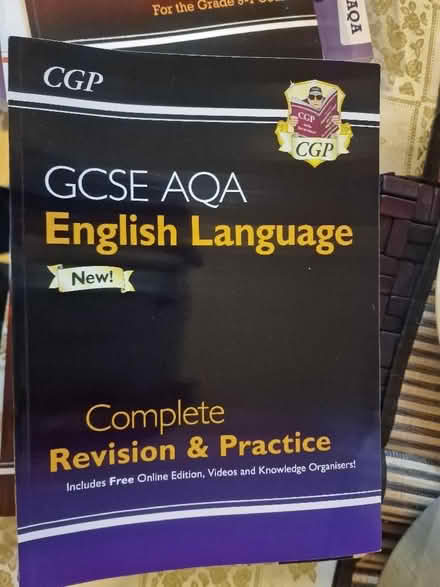 Photo of free gcse revision guides (Yardley B33) #1