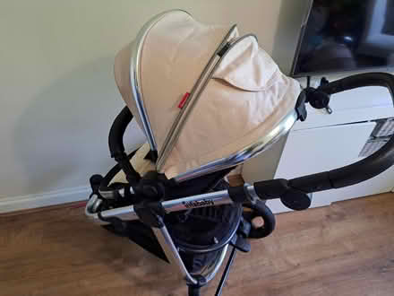 Photo of free Baby pram (Harrow and Wealdstone) #4