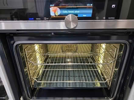 Photo of free Siemens Steam Oven HS658GES6B/35 (Basingstoke RG22) #4