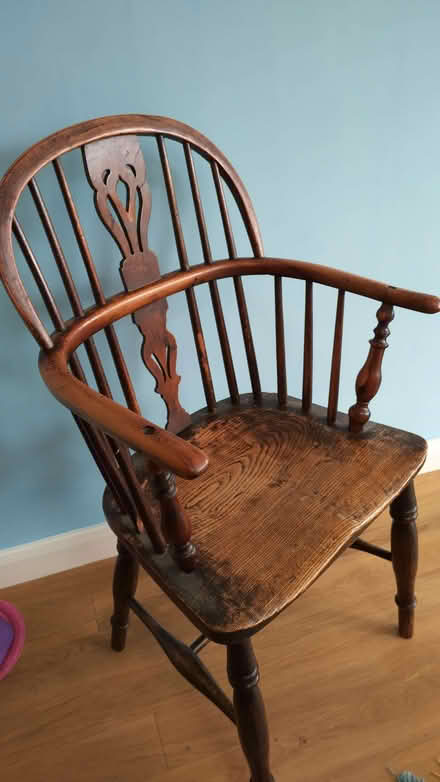 Photo of free Gateleg Table and Four Chairs (Kelvedon Hatch CM15) #4