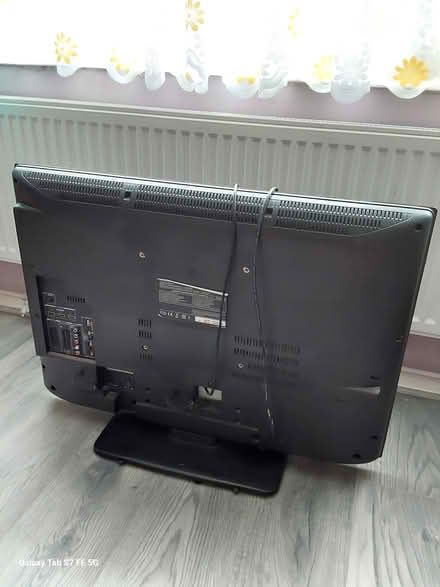 Photo of free Black 37 Inch Toshiba TV (Harpenden AL5) #2