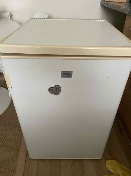 Photo of free Small fridge freezer (Warlingham) #1