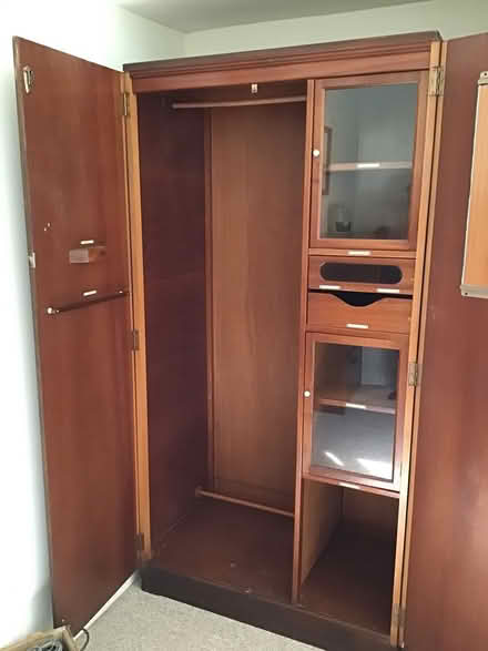 Photo of free Wardrobe (BA1) #3