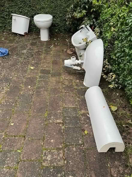 Photo of free Bathroom ceramics (Painswick GL6) #3