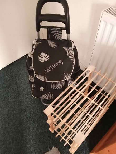 Photo of free 2 items (AB25) #1