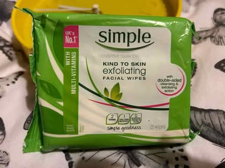 Photo of free Exfoliating Facial Wipes (SE16) #1