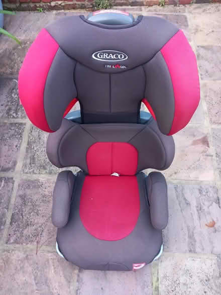 Photo of free Graco Tri-logic car seat (Woodford E18) #2