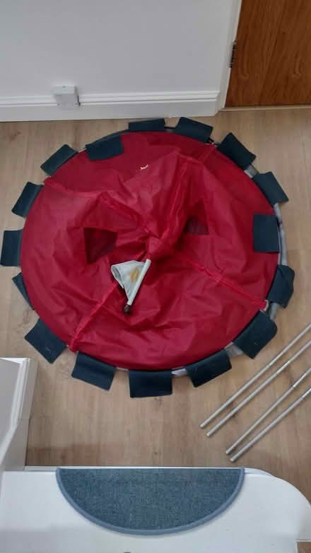 Photo of free Small Childs Collapsible Tent (Burntwood WS7) #3