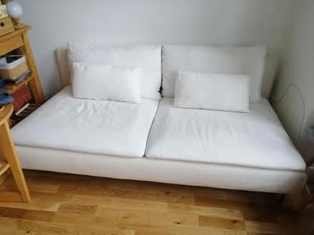 Photo of free White sofa (West Norwood SE27) #1