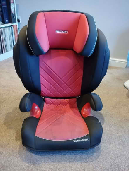 Photo of free 2 childrens car seats (Newport Pagnell MK16) #4