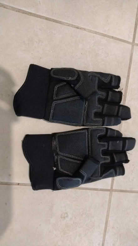 Photo of free Gloves (Wilstead MK45) #1