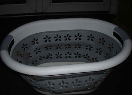 Photo of free Collapsible laundry basket (Whoberley CV4) #1